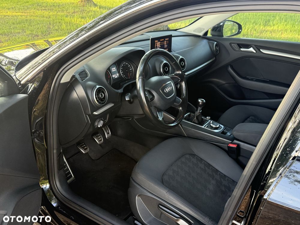 Audi A3 Sportback - 8