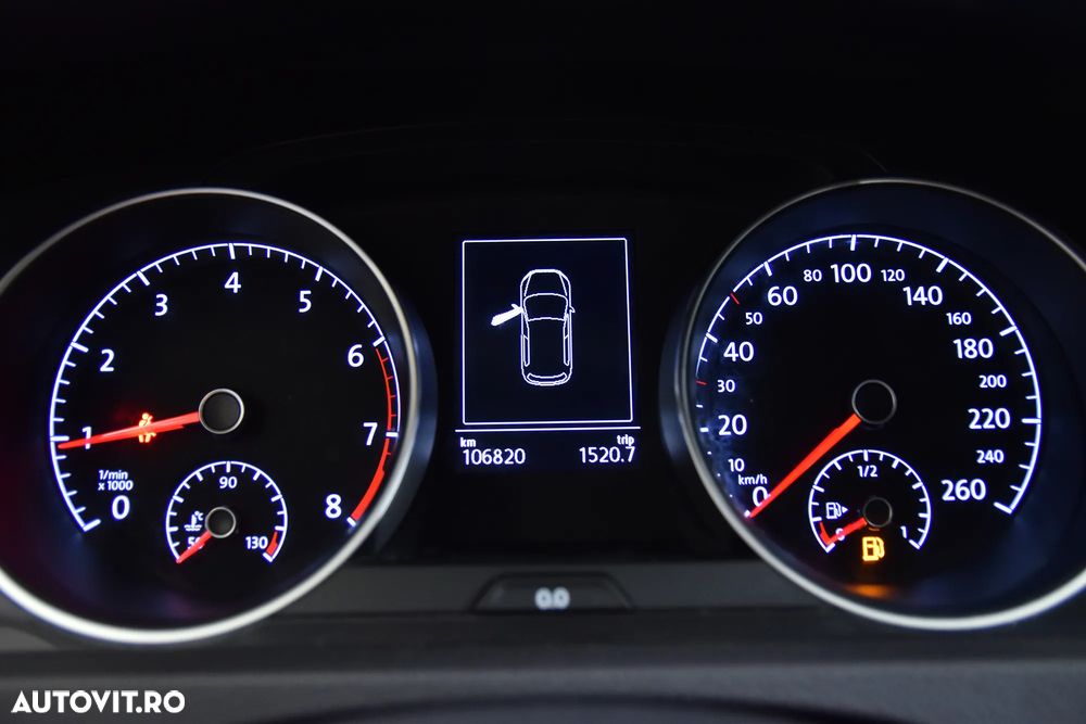 Volkswagen Golf - 11