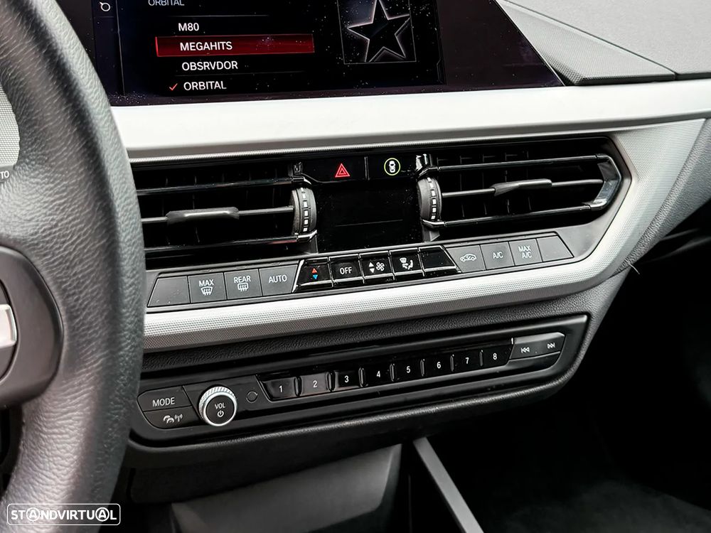 BMW 118 i Advantage - 19