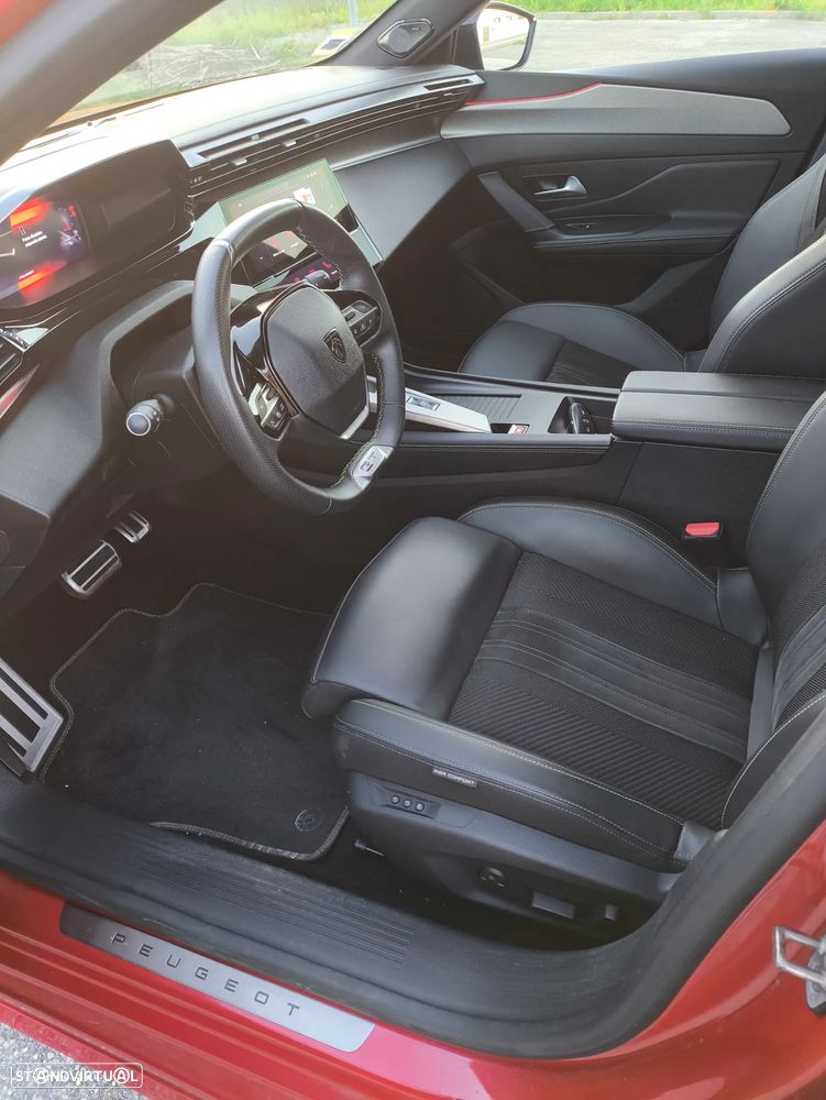 Peugeot 308 PureTech 130 EAT8 GT - 12