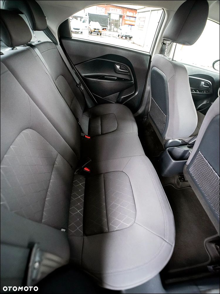 Kia Rio 1.2 Dream Team Edition - 33