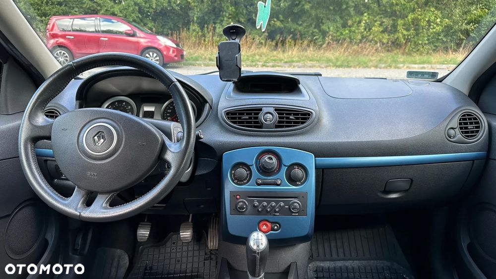 Renault Clio 1.2 16V Expression - 11