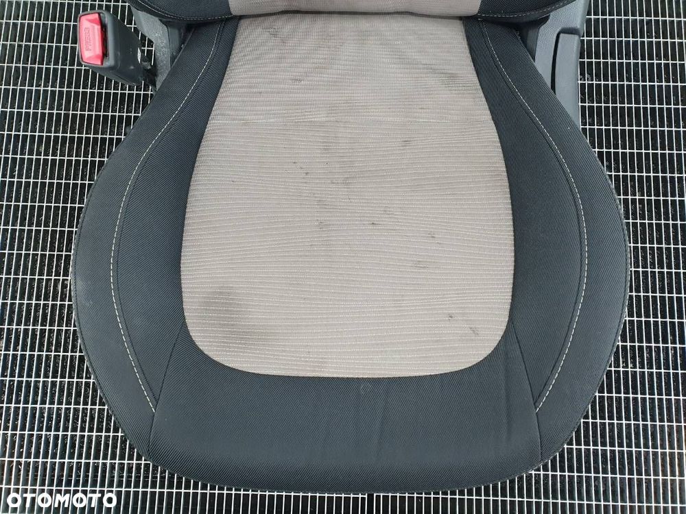 FOTEL PRZÓD PRZEDNI LEWY KIEROWCY HYUNDAI I10 II EU - 2