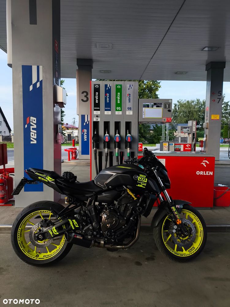 Yamaha MT - 5