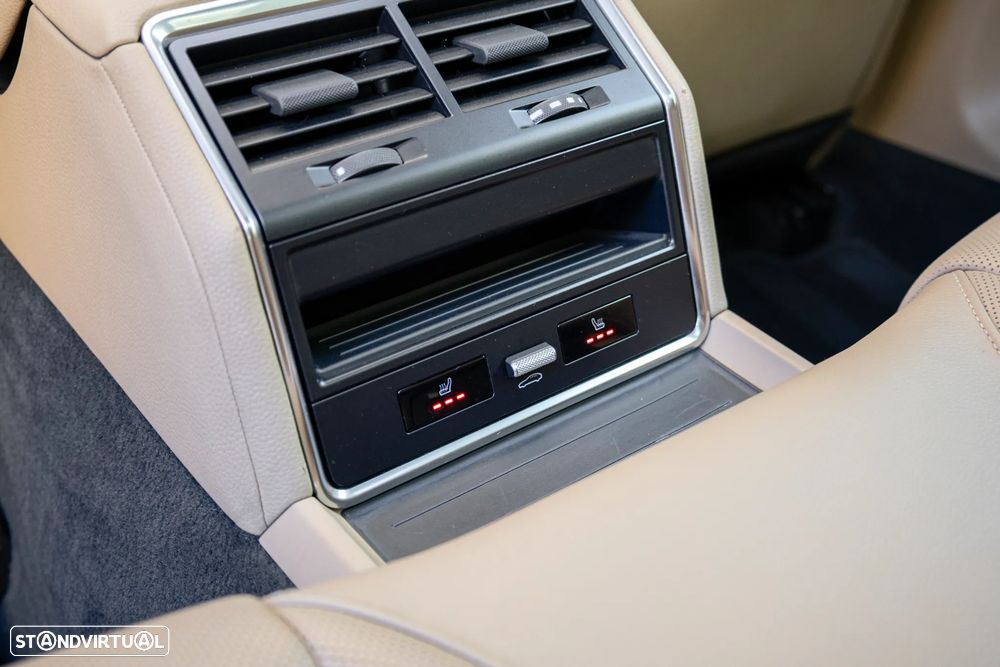 Porsche Panamera Sport Turismo 4 E-Hybrid Platinum Edition - 42