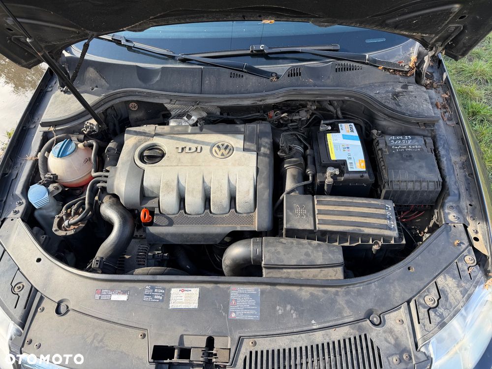 Volkswagen Passat 1.9 TDI Comfortline - 18