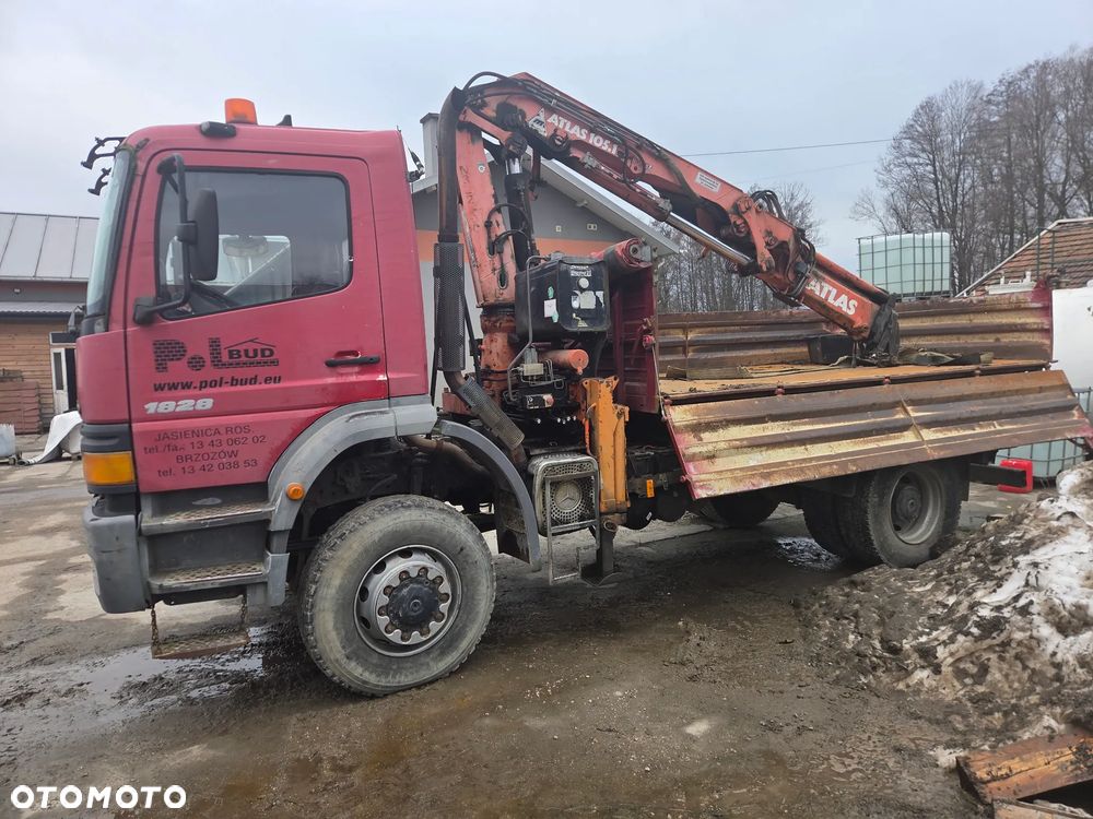 Mercedes-Benz 1828 - 5