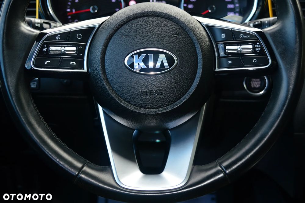 Kia XCeed - 19
