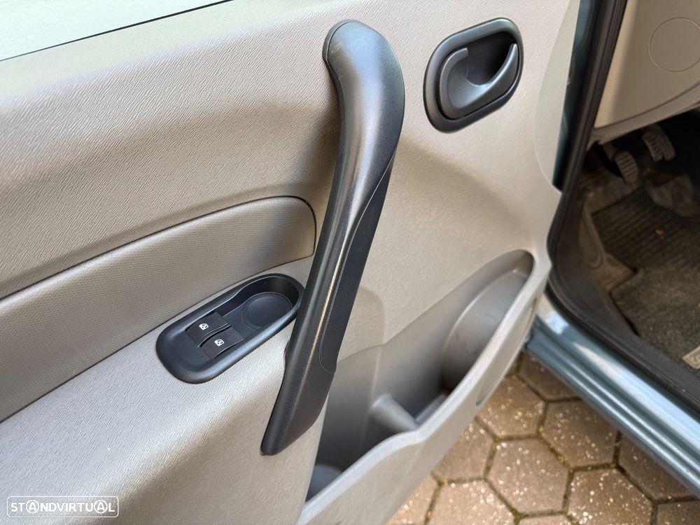 Renault Kangoo 1.5 DCi A/C - 16