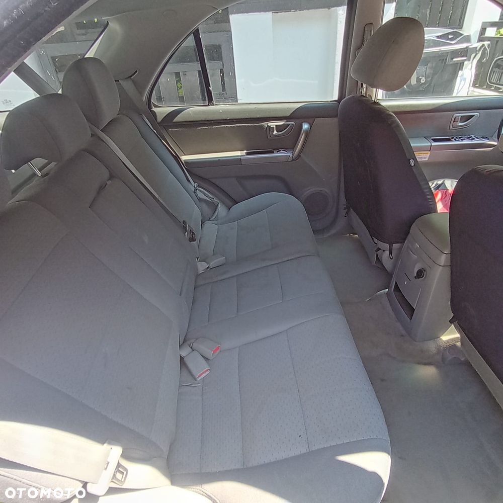 Kia Sorento - 4