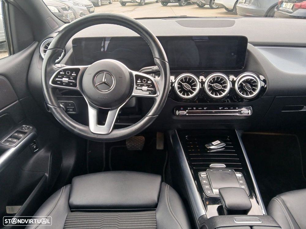 Mercedes-Benz B 250 e 8G-DCT - 12