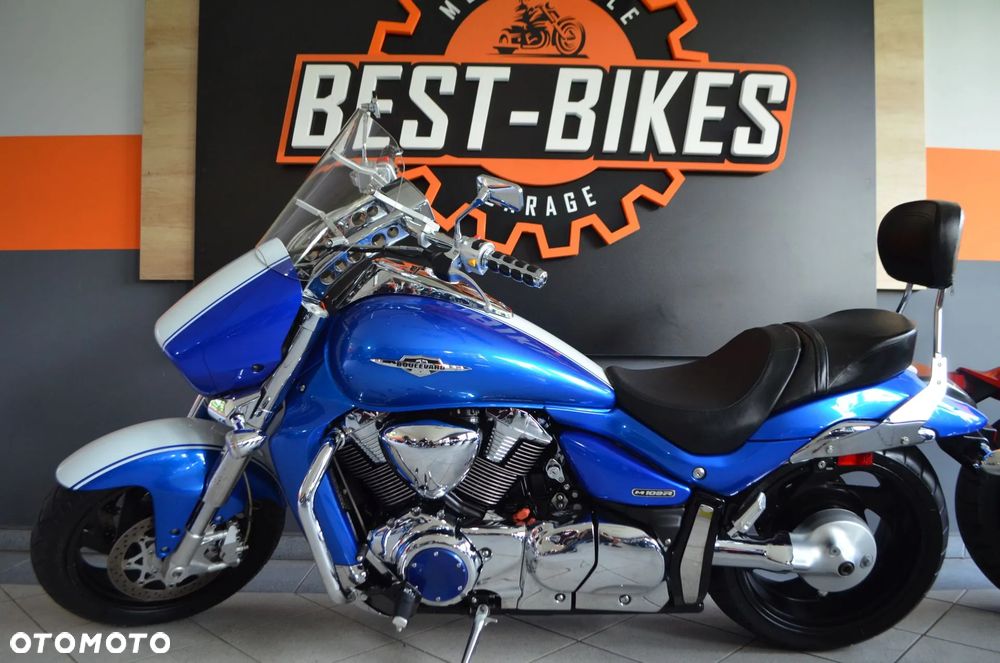 Suzuki Intruder - 14