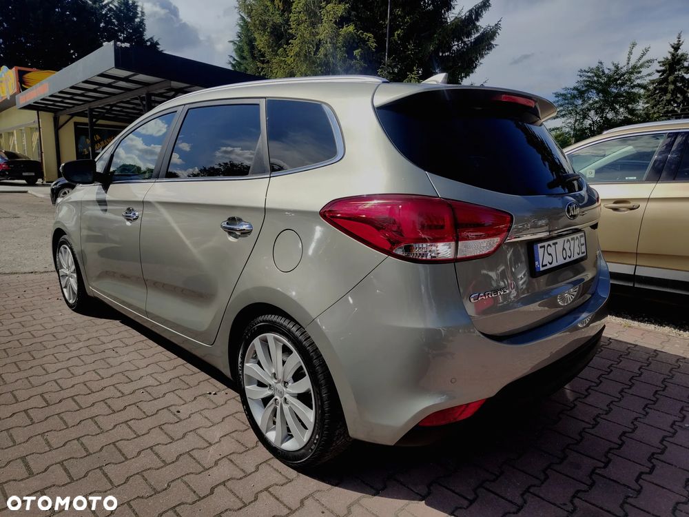 Kia Carens 1.6 GDI Attract - 7