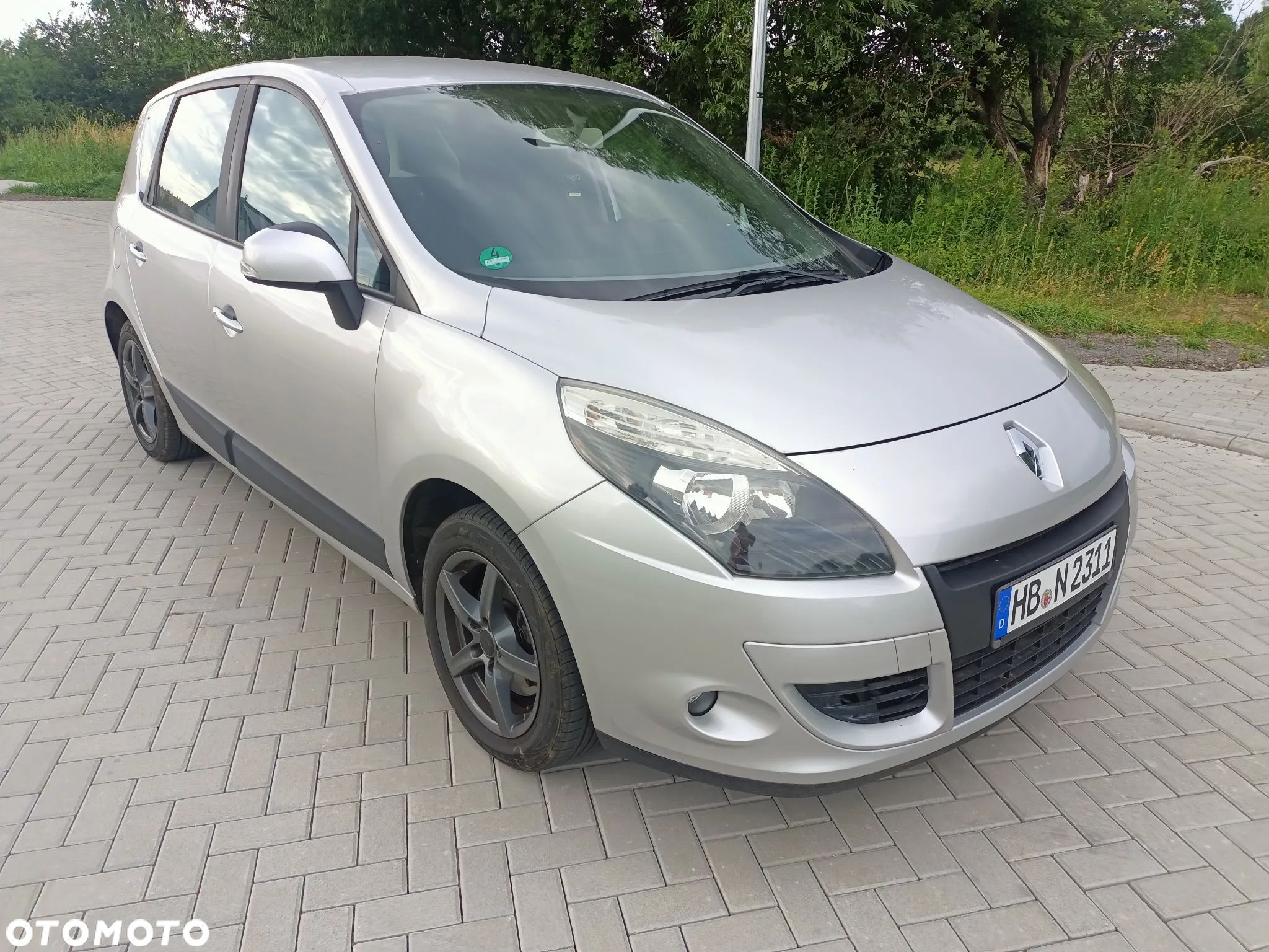 Renault Scenic 1.6 16V 110 Expression - 1