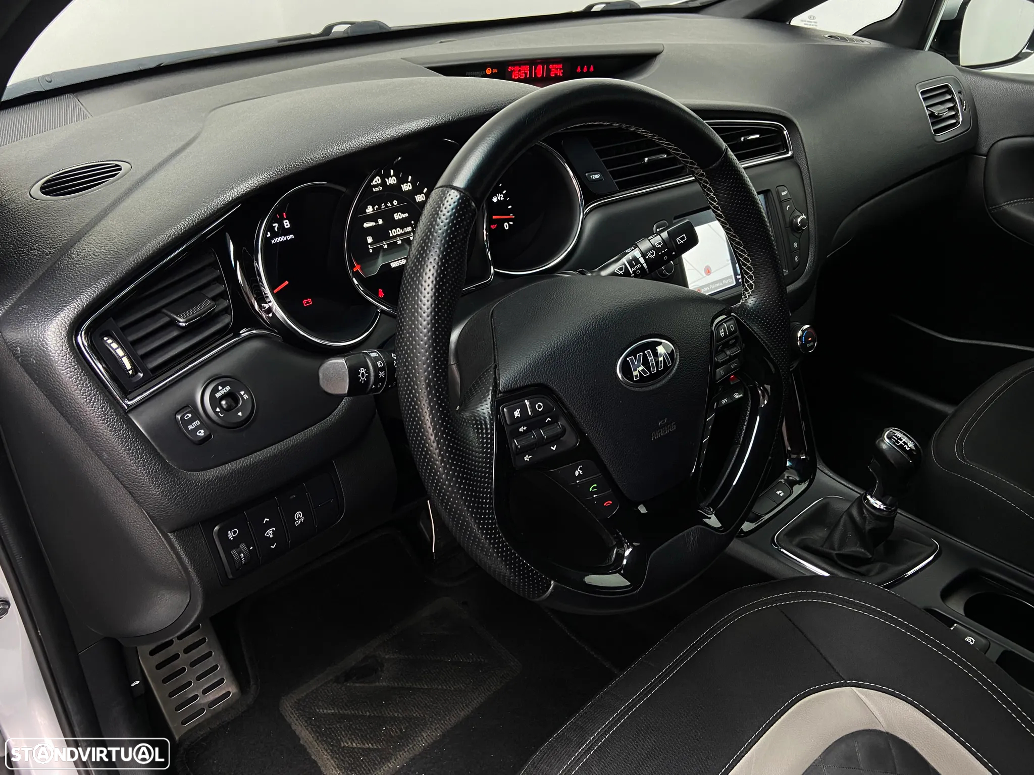 Kia Ceed SW 1.0 T-GDI GT Line - 8