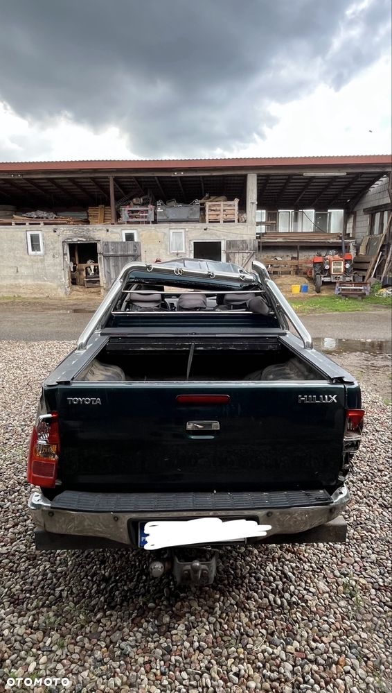 Toyota Hilux - 4
