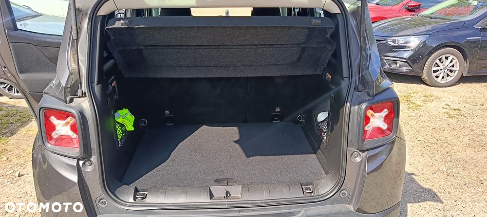 Jeep Renegade - 14