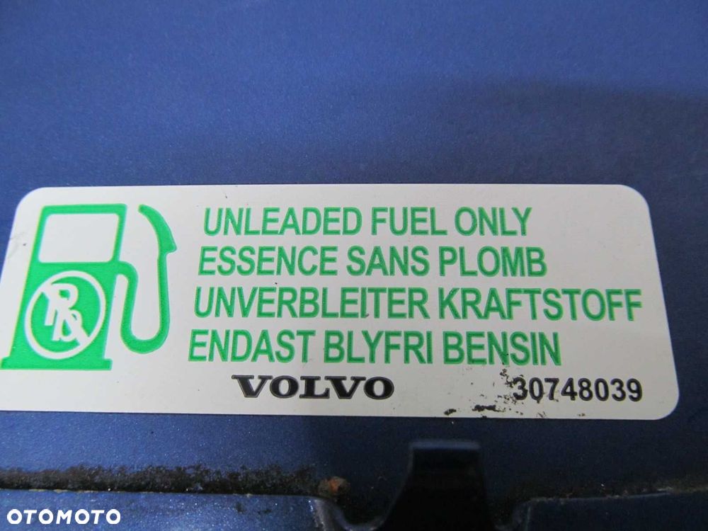 VOLVO C30 06-13 KLAPKA KOREK WLEWU PALIWA 31217785 476-46 - 6