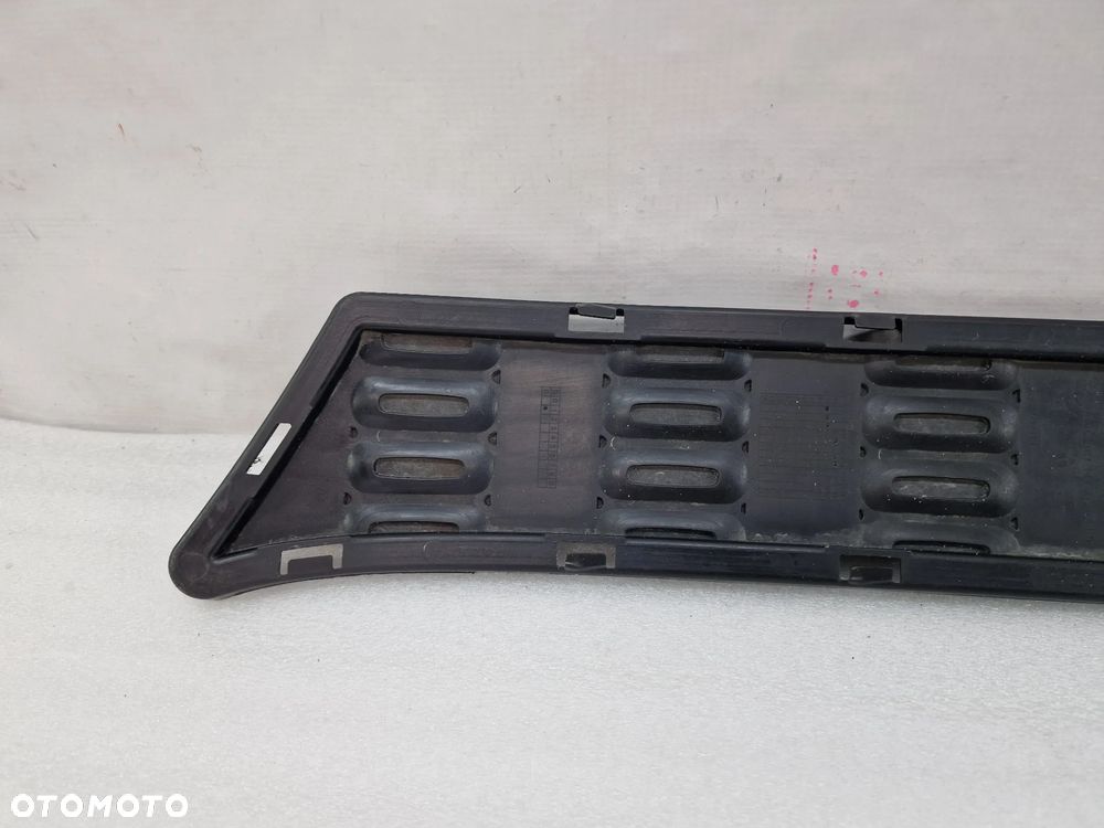 PEUGEOT 107 LIFT 11- KRATKA ŚRODKOWA ZDERZAKA PRZEDNIEGO PRZÓD , NR 53112-0H080 , NR AUKCJI KR489 - 6