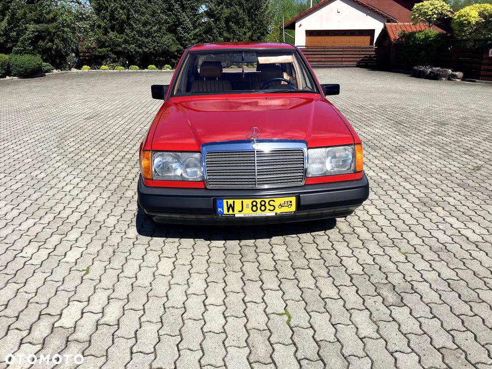 Mercedes-Benz W124