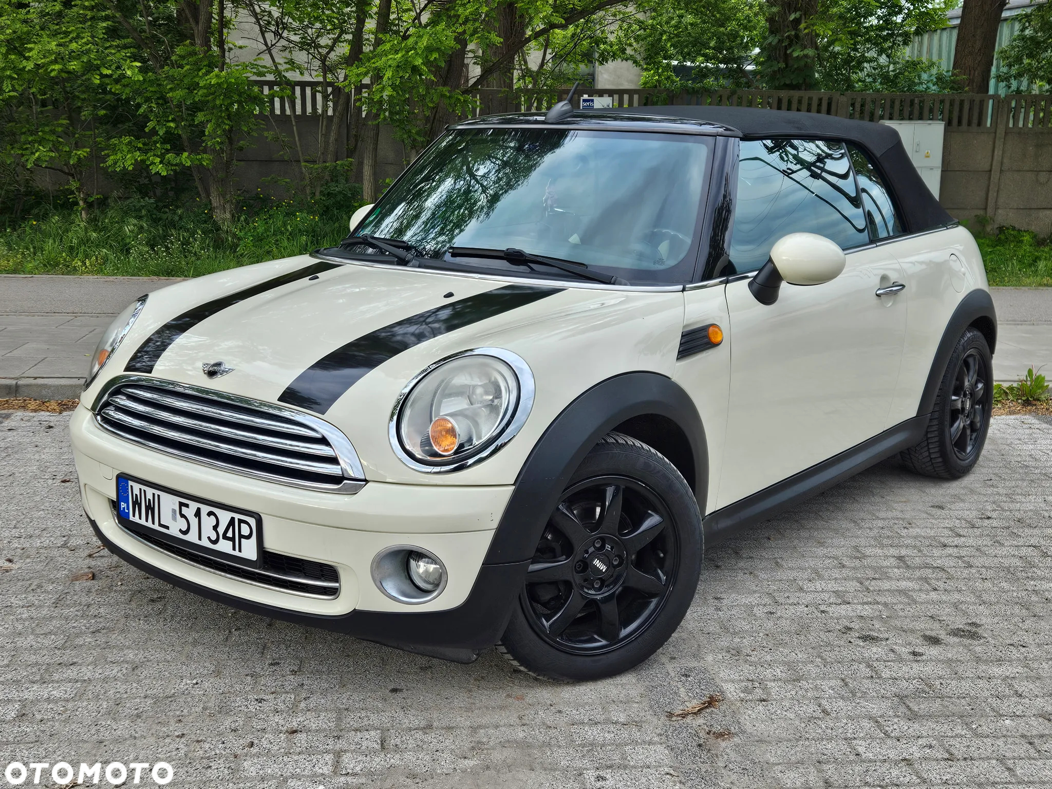 MINI Cooper Cabrio - 16
