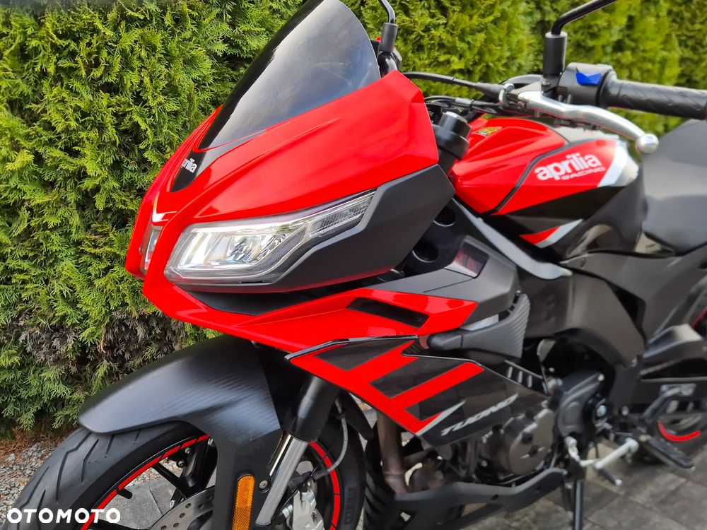 Aprilia Tuono - 15
