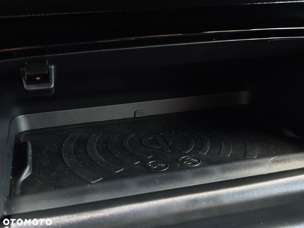 Peugeot 208 1.2 mHEV GT - 22