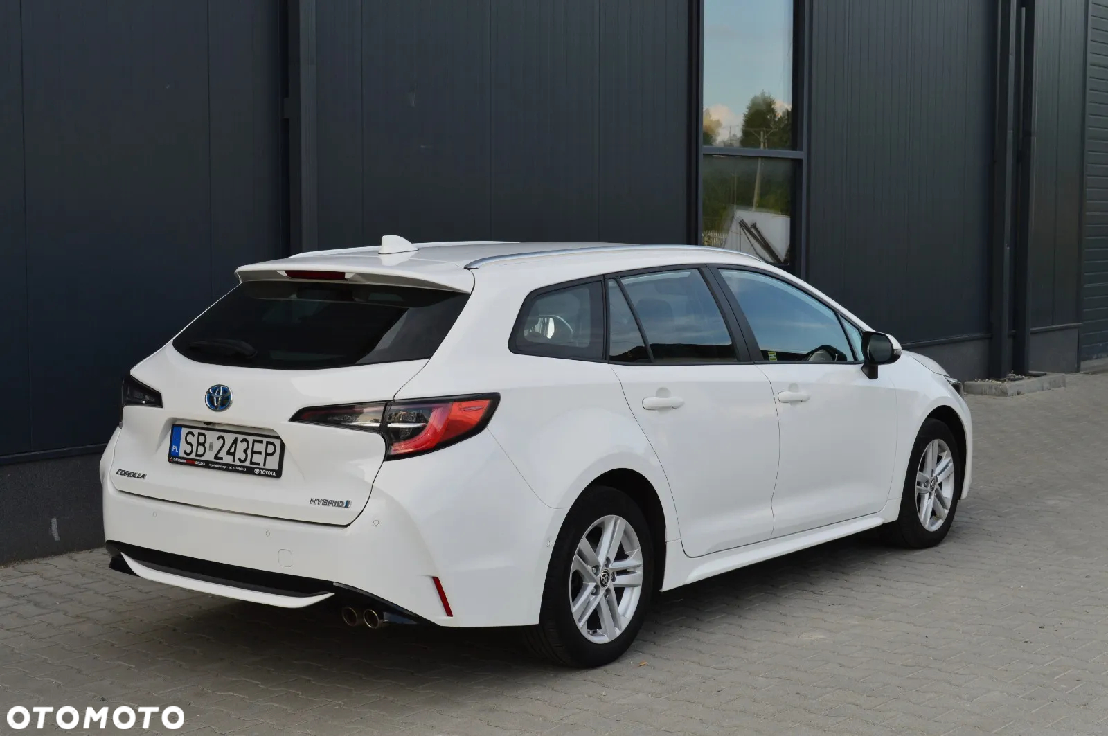 Toyota Corolla 2.0 Hybrid Comfort - 3