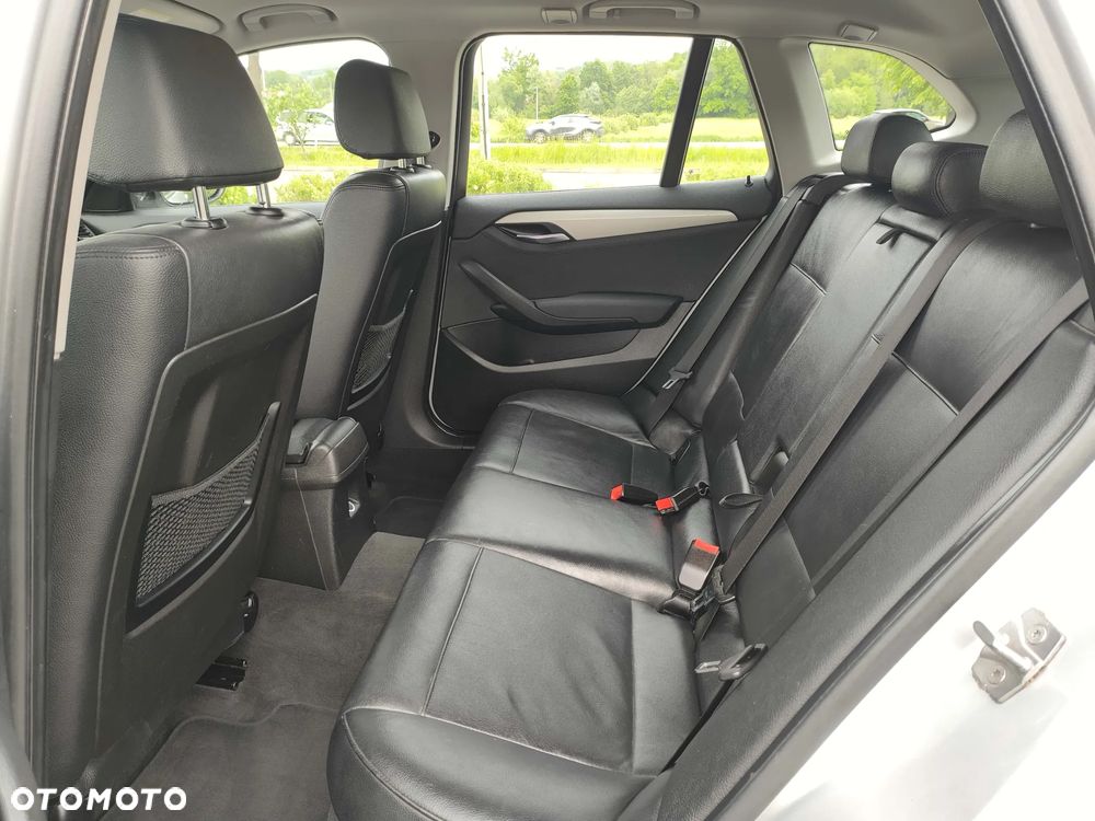 BMW X1 xDrive18d xLine - 15