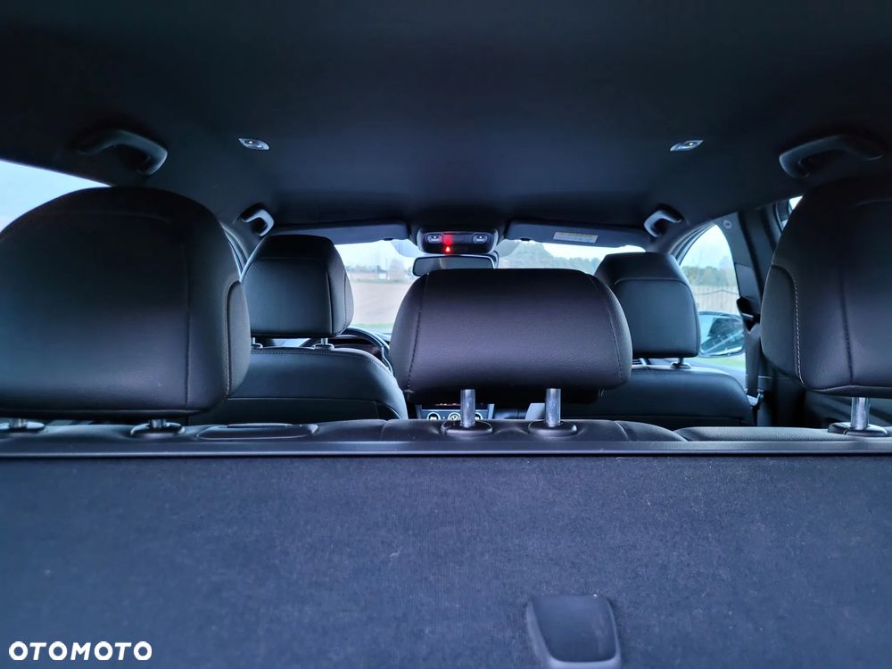 Renault Kadjar TCe 160 EDC GPF BLACK EDITION - 21