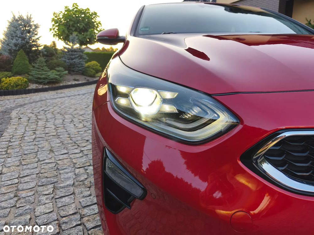 Kia Ceed 1.4 T-GDI DCT OPF Vision - 18