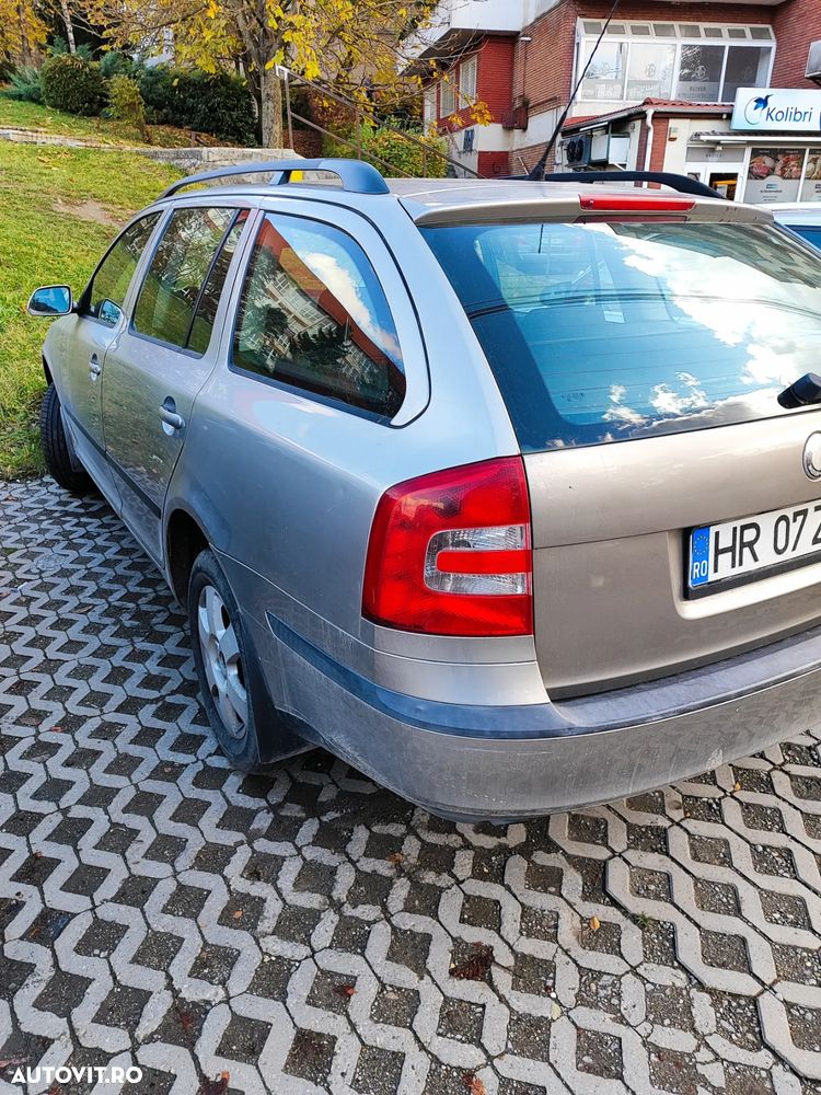 Skoda Octavia 1.6 FSI Trend - 1