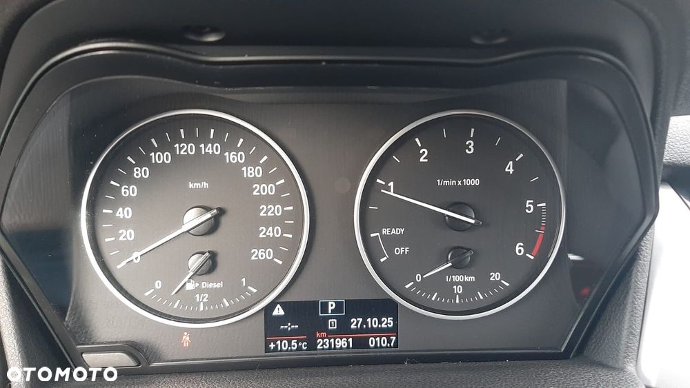 BMW Seria 2 218d - 12