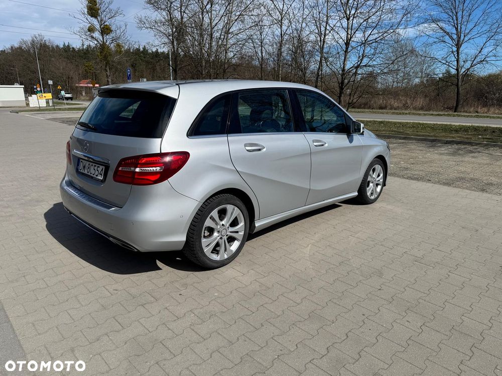 Mercedes-Benz Klasa B 180 (CDI) d 7G-DCT Urban - 6