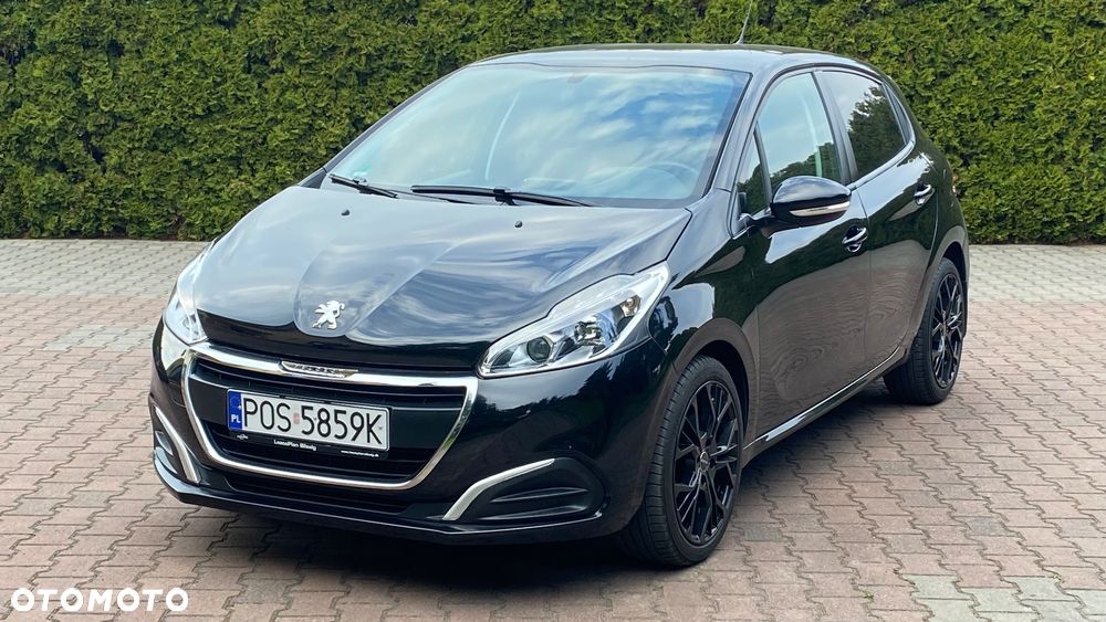 Peugeot 208 - 4