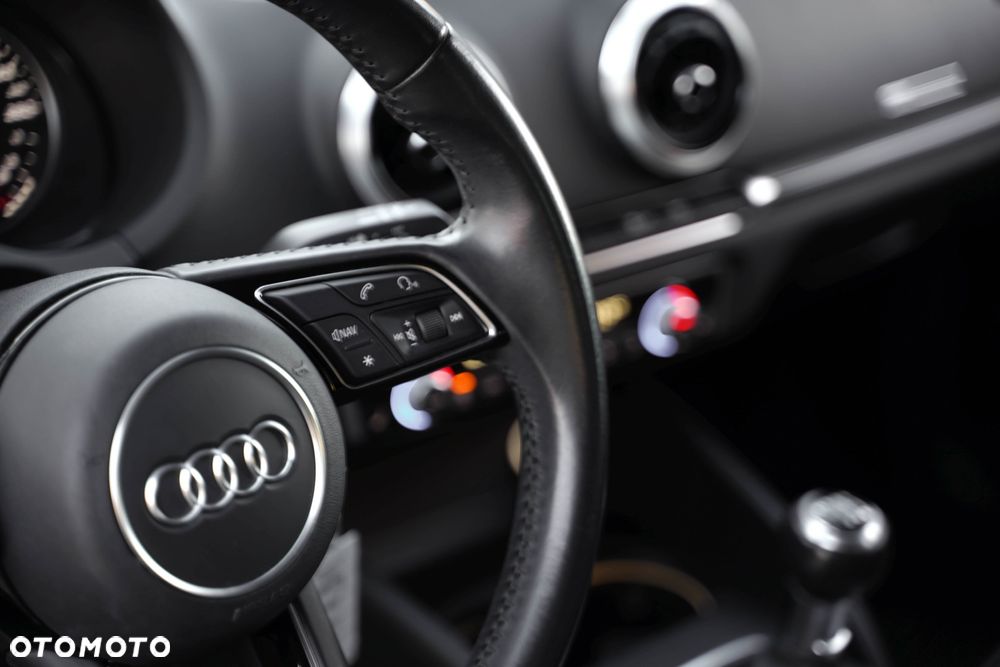 Audi A3 Sportback 2.0 TDI (clean diesel) Attraction - 18