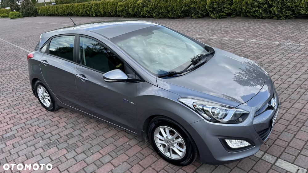 Hyundai i30 blue 1.6 GDI Passion - 17