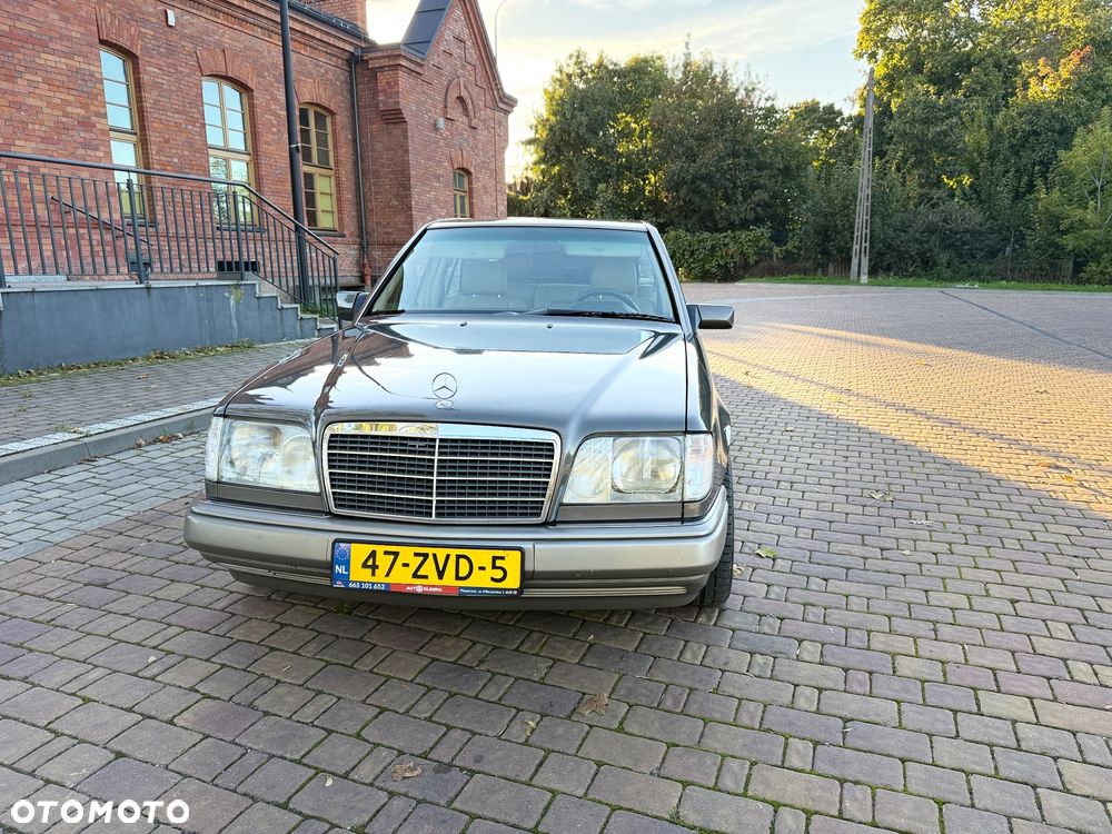 Mercedes-Benz W124 (1984-1993) - 13