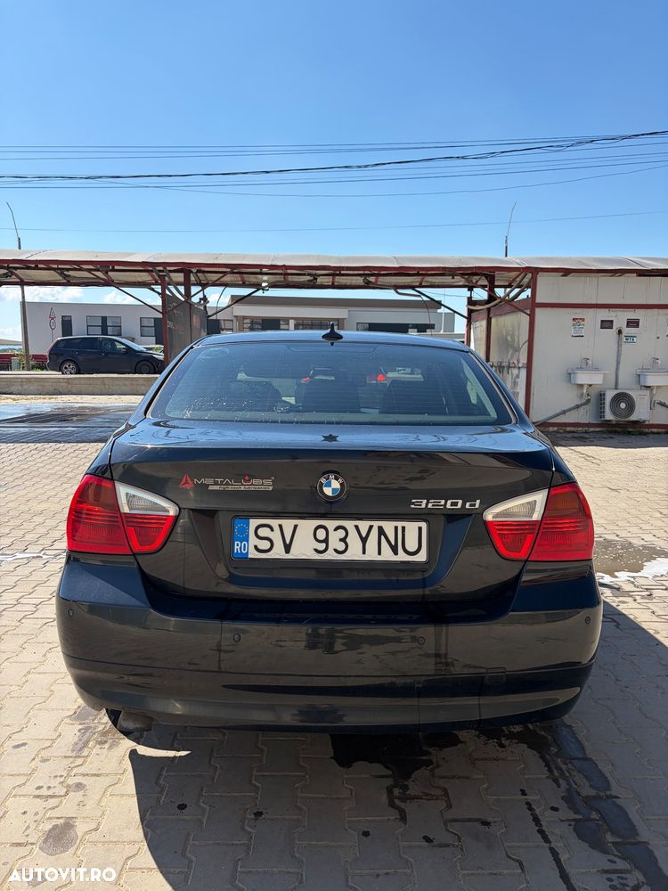 BMW Seria 3 320d - 12