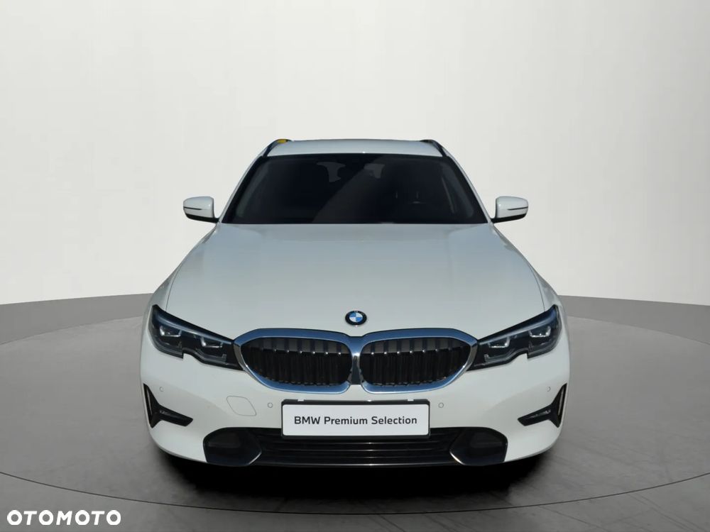 BMW Seria 3 318d MHEV M Sport - 3