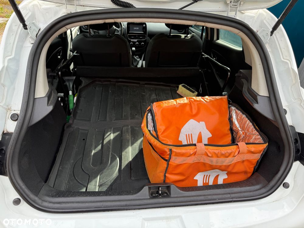 Renault Clio - 28