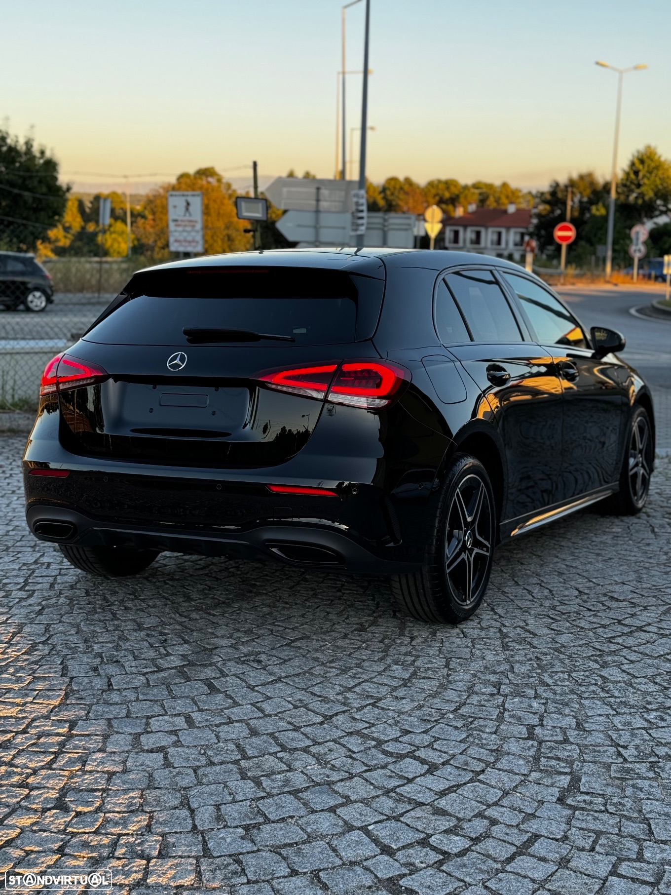 Mercedes-Benz A 250 e AMG Line - 13