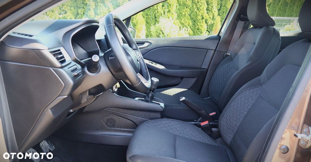 Renault Clio - 12