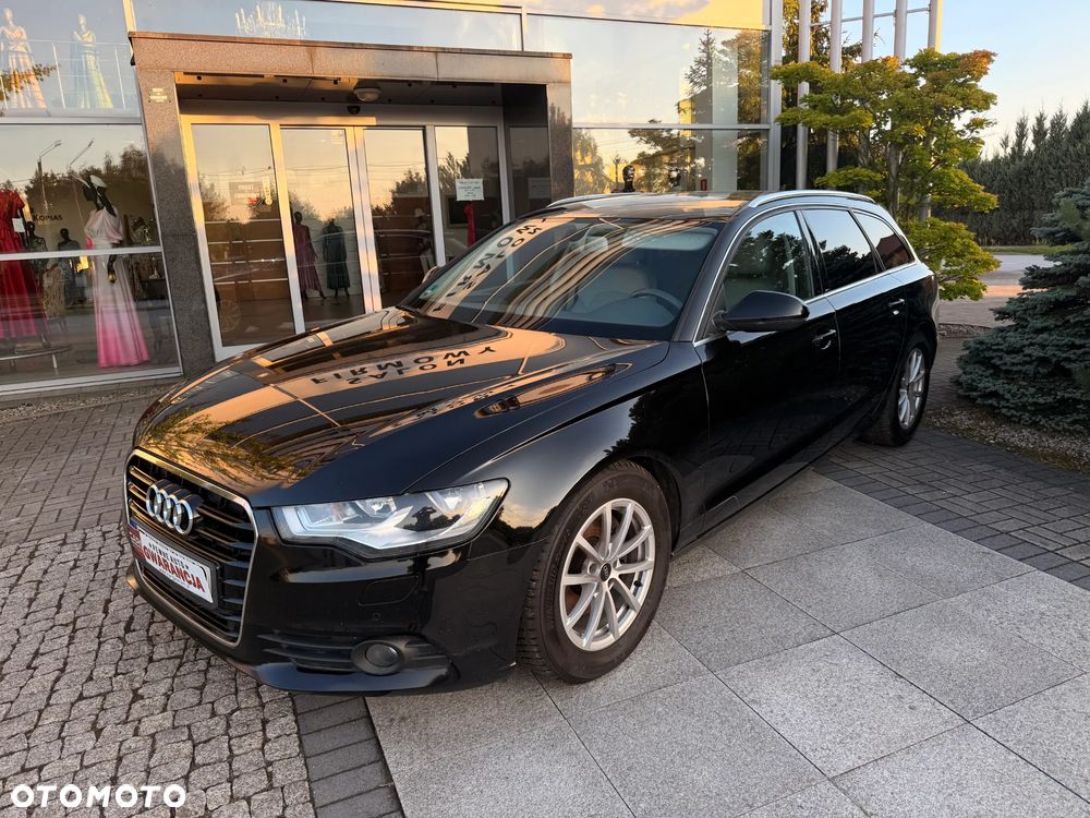 Audi A4 Limousine - 4