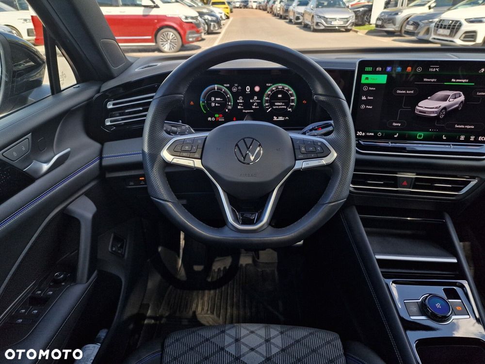 Volkswagen Tiguan - 22