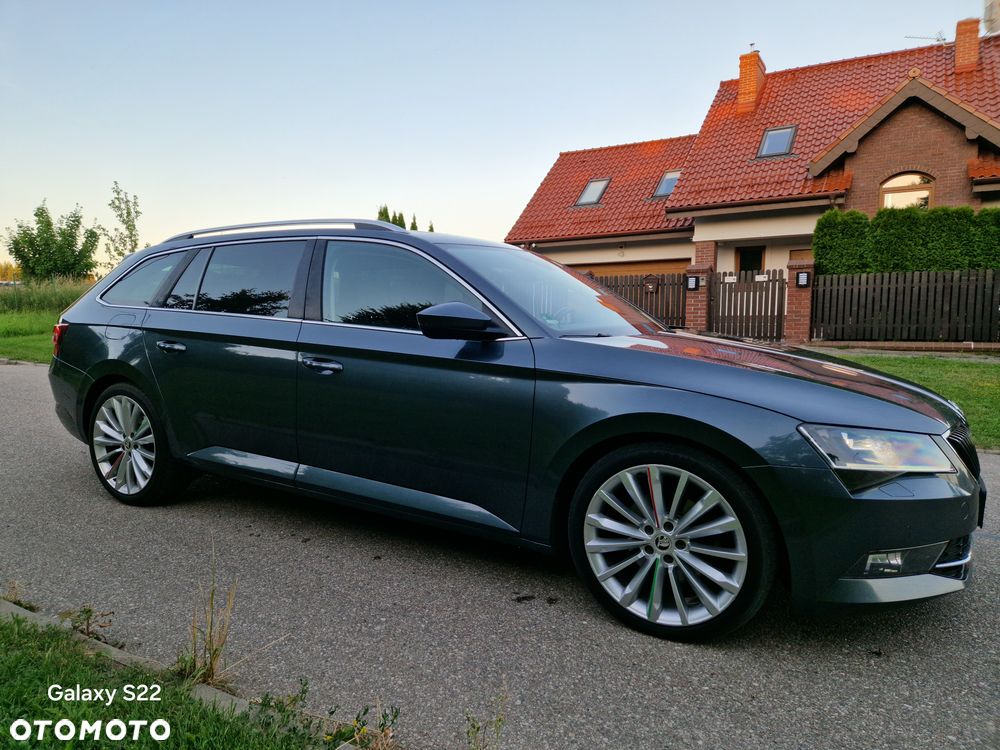 Skoda Superb 2.0 TDI 4x4 DSG Premium Edition - 26