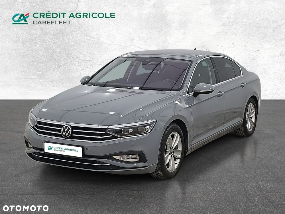 Volkswagen Passat - 2