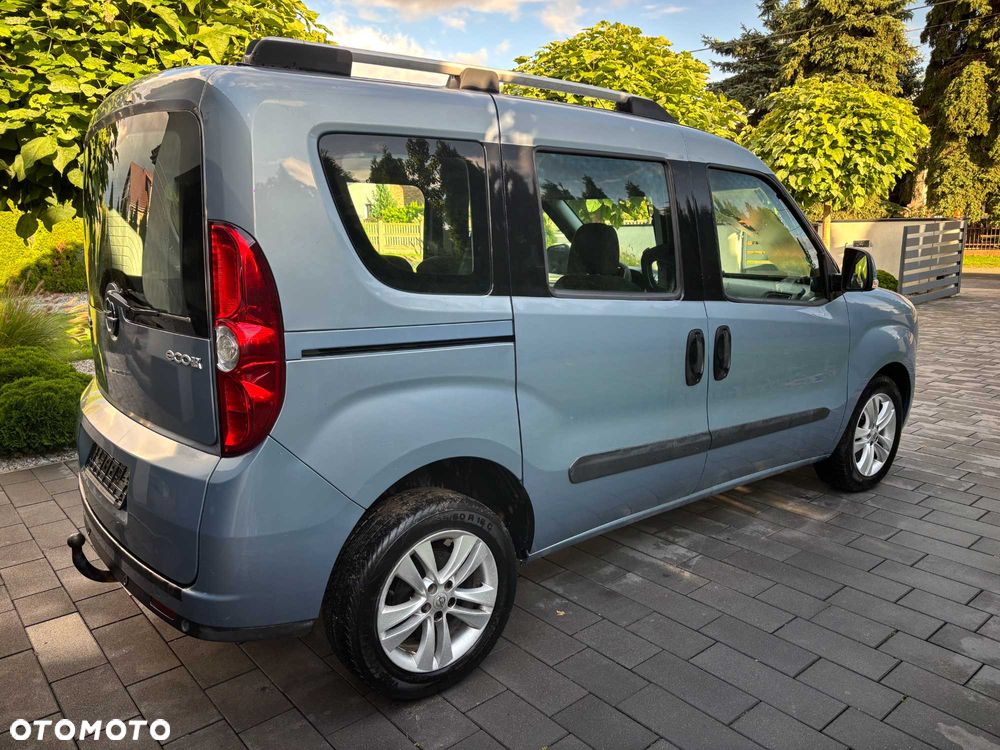 Opel Combo 2012 photo 2