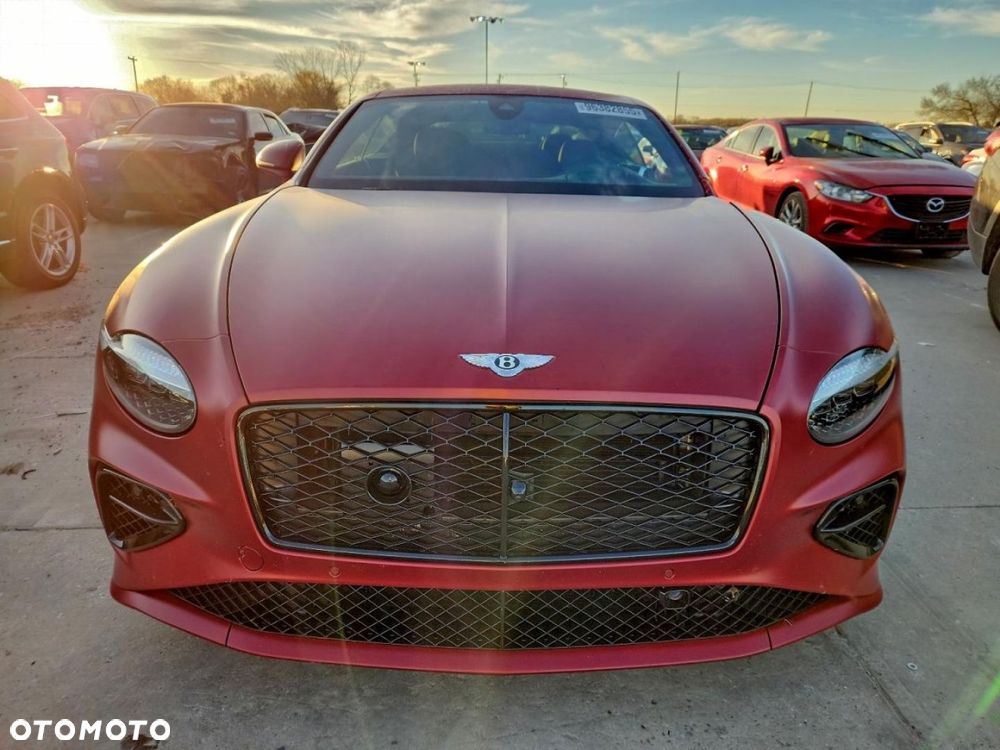 Bentley Continental GT - 11