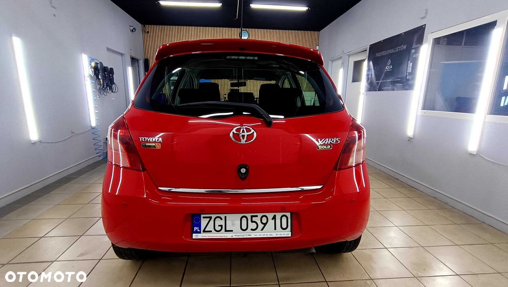 Toyota Yaris - 5